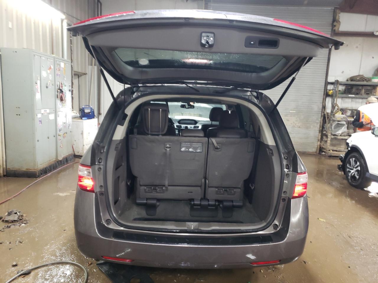 2011 Honda Odyssey - Image 6