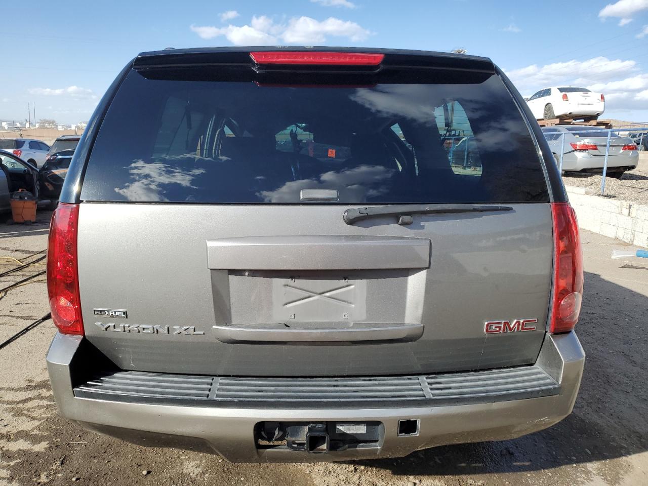 2007 GMC Yukon Xl K1500 VIN: 1GKFK16317J230229 Lot: 47440945