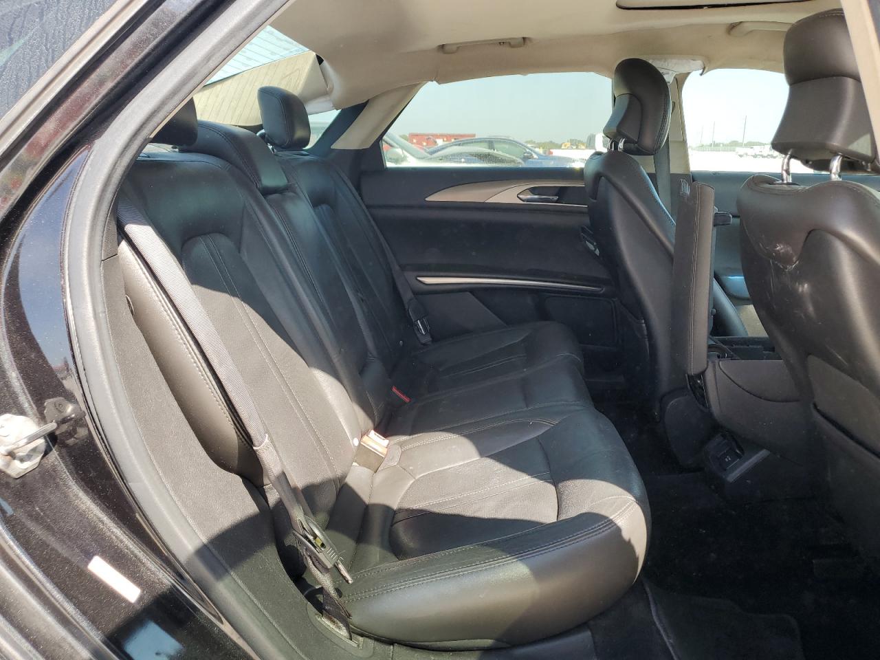 2013 Lincoln MKZ - Image 10
