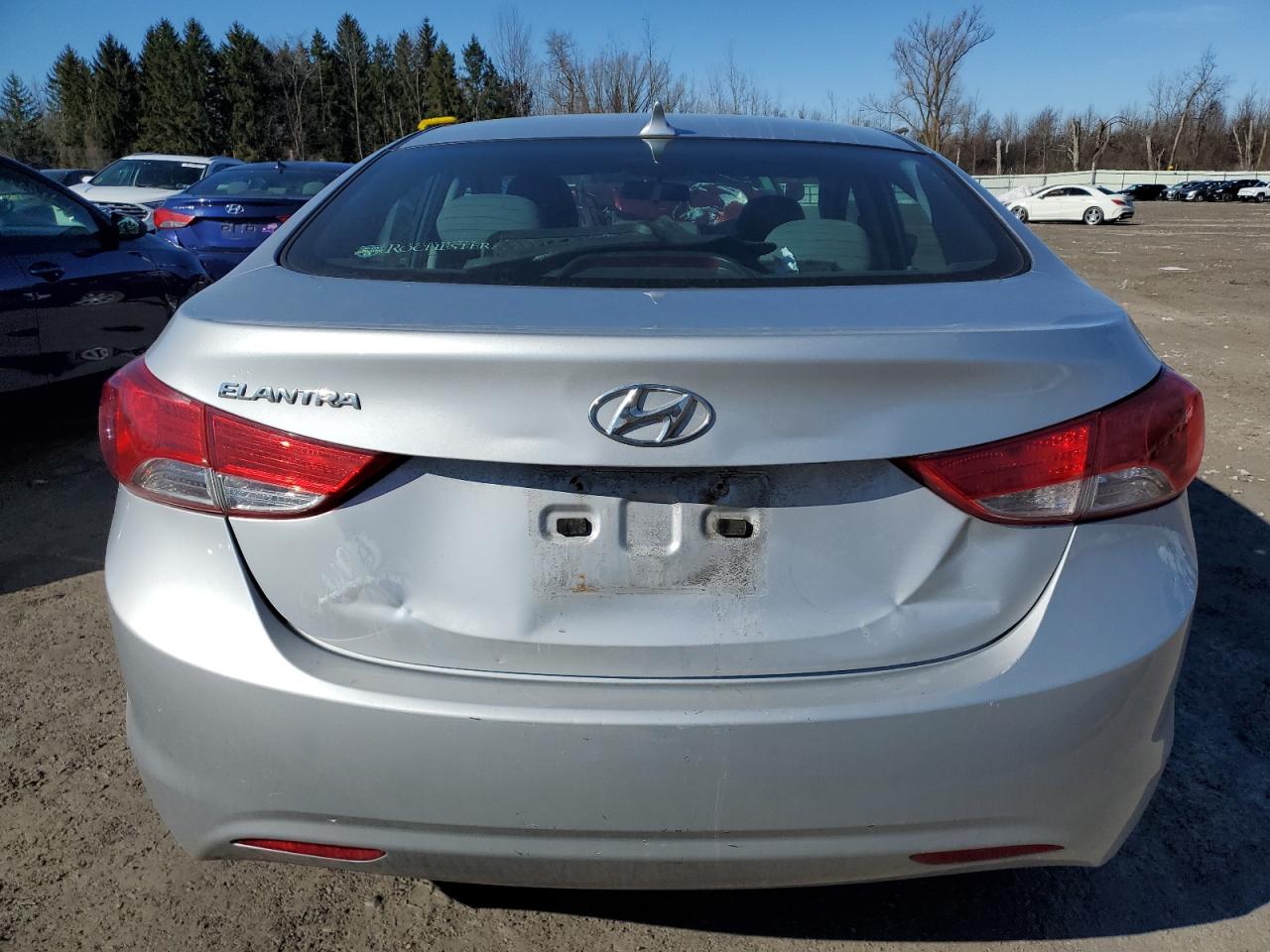 2013 Hyundai Elantra - Image 6