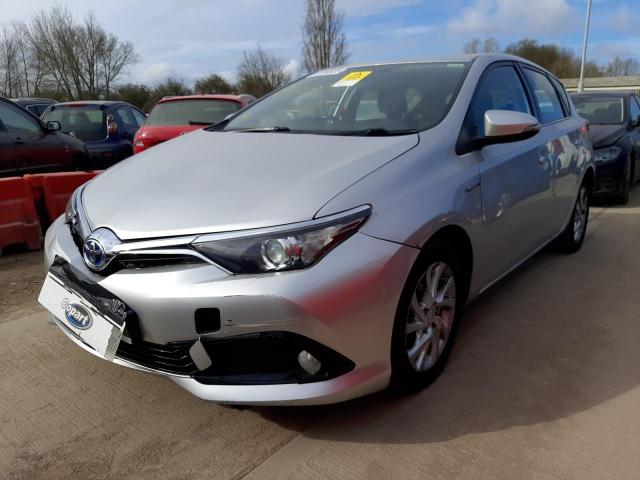 TOYOTA AURIS BNES 2015