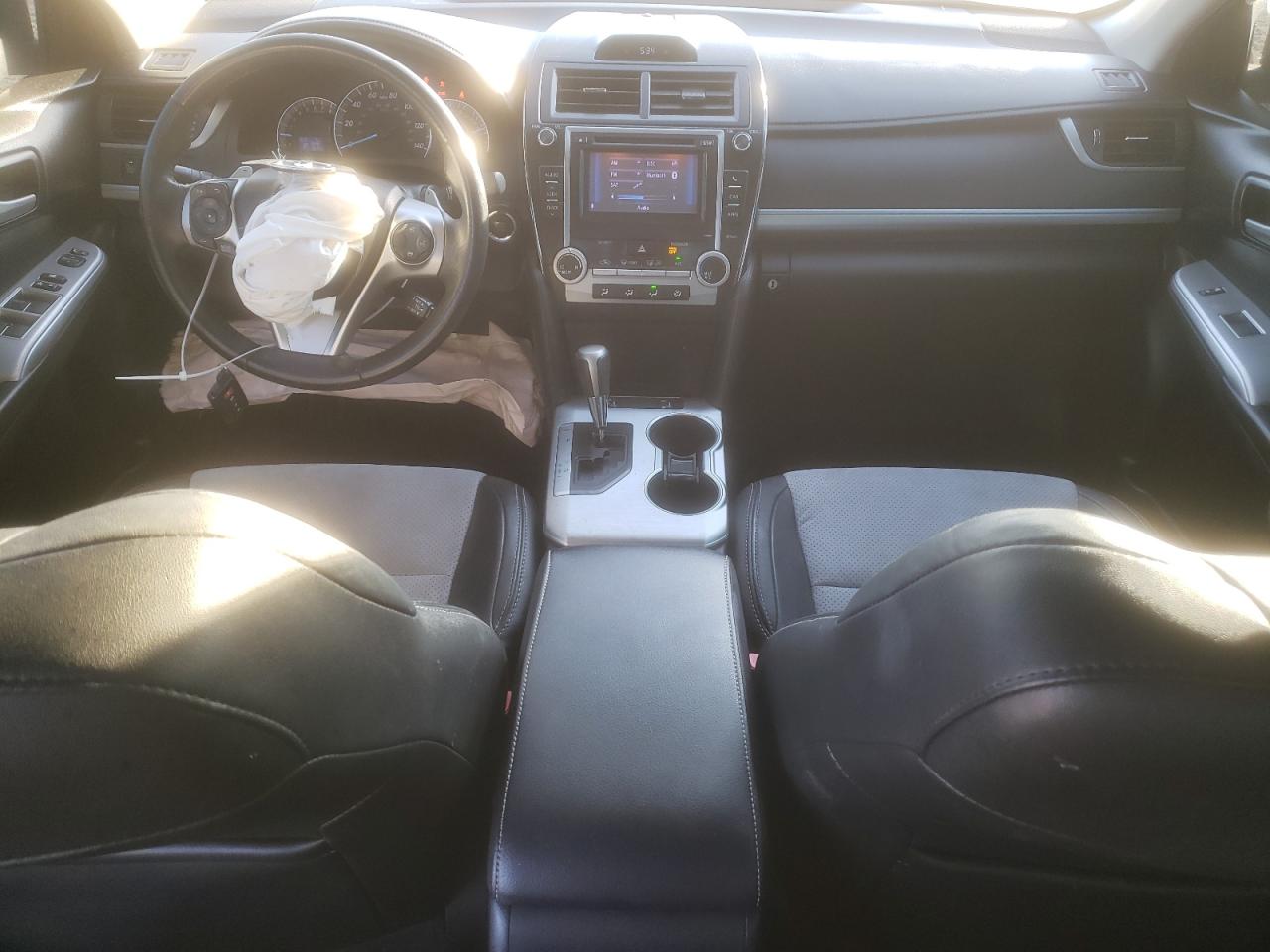 2014 Toyota Camry - Image 8