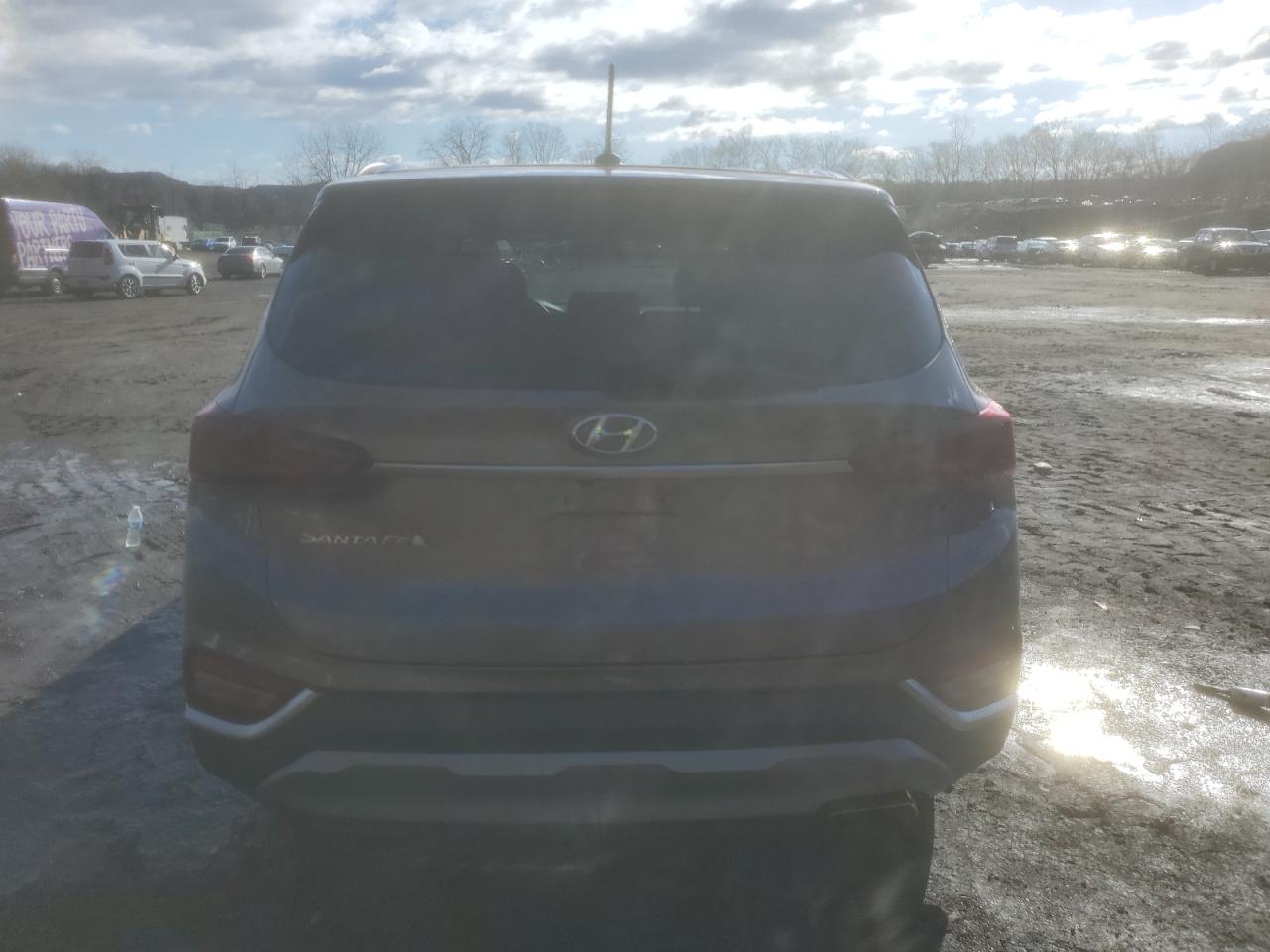 2020 Hyundai Santa Fe - Image 6