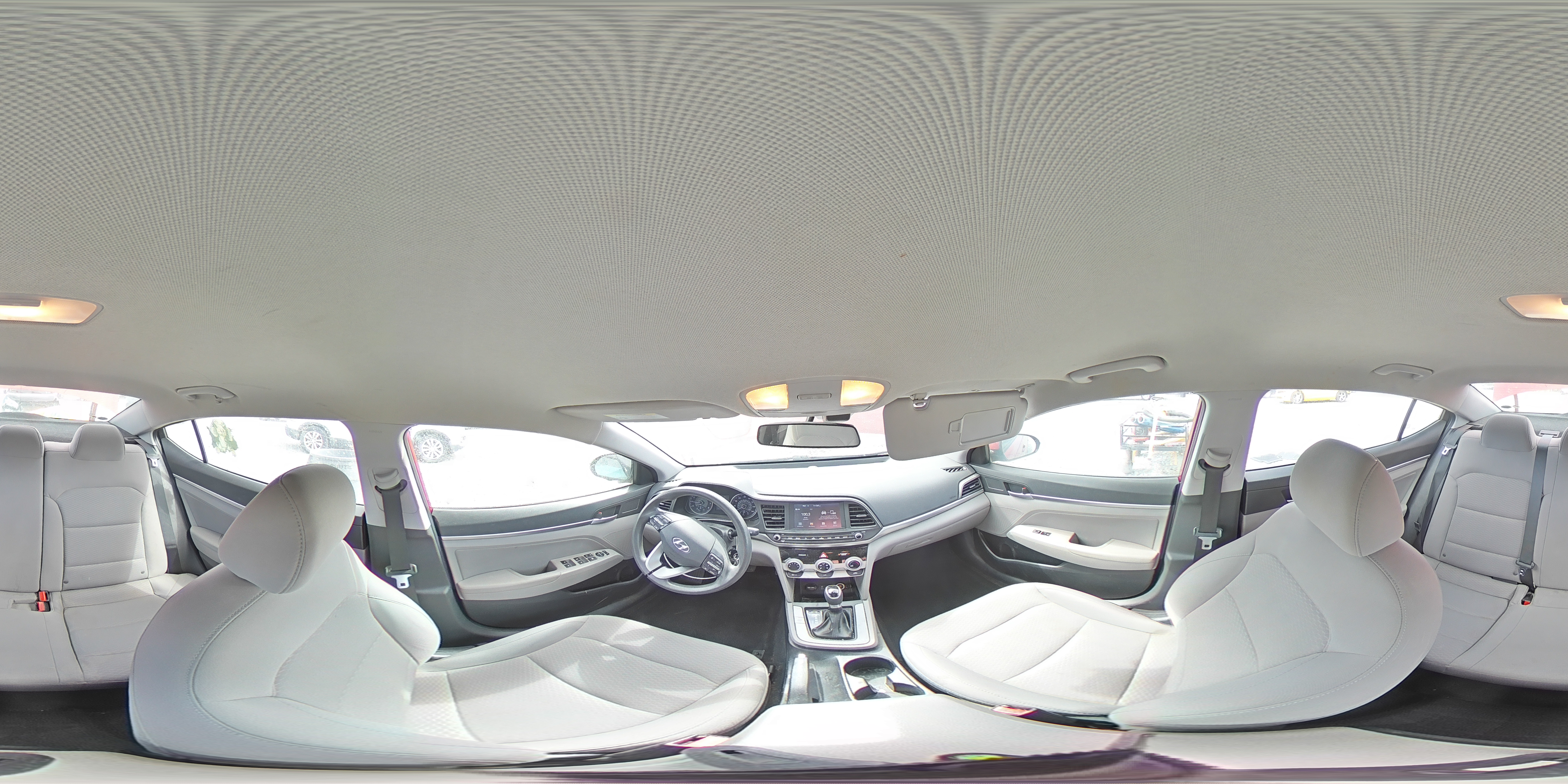 2019 Hyundai Elantra - Image 13