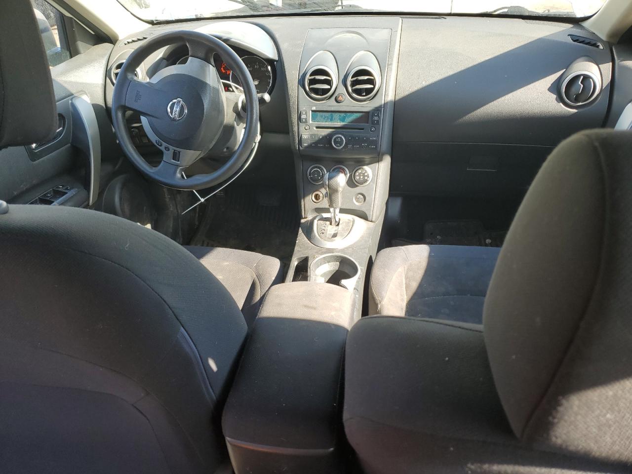 2010 Nissan Rogue - Image 8