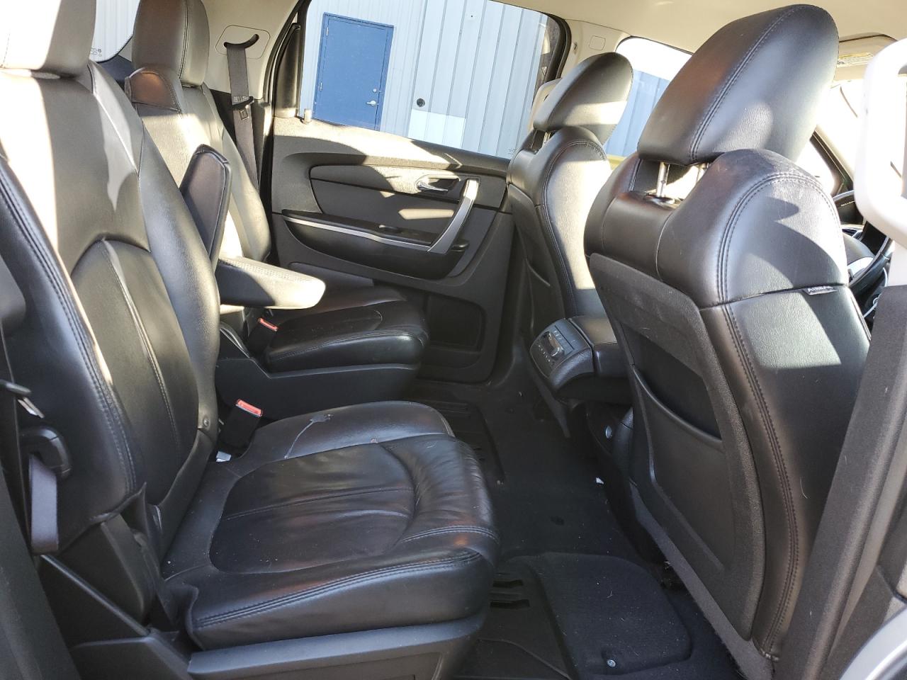 2012 GMC Acadia - Image 11