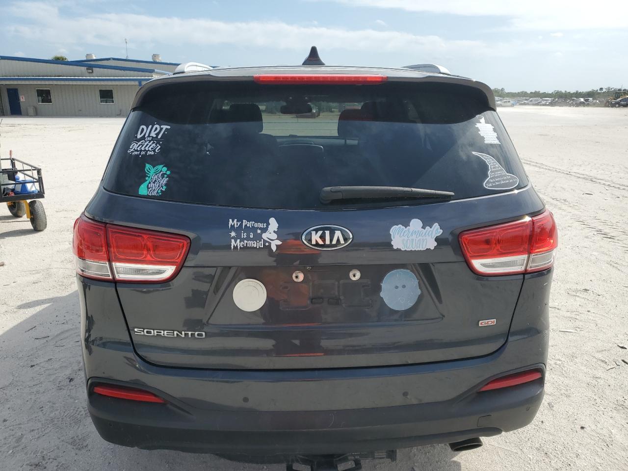2017 Kia Sorento - Image 6