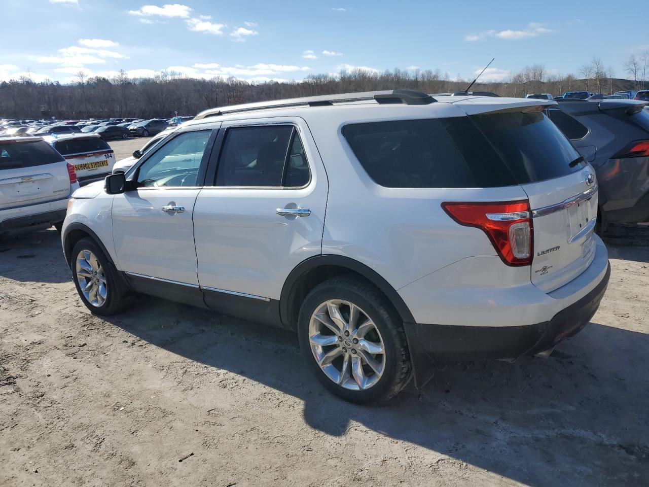 2011 Ford Explorer - Image 2