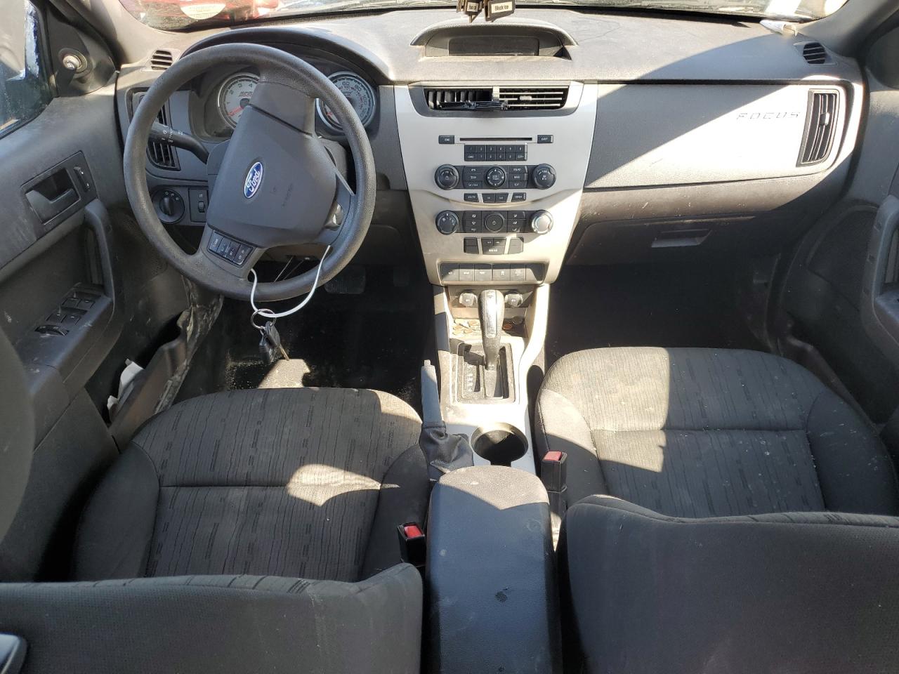 2010 Ford Focus - Image 8