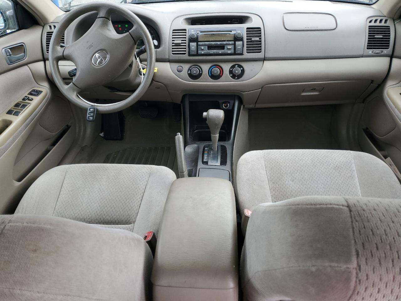 2004 Toyota Camry - Image 8