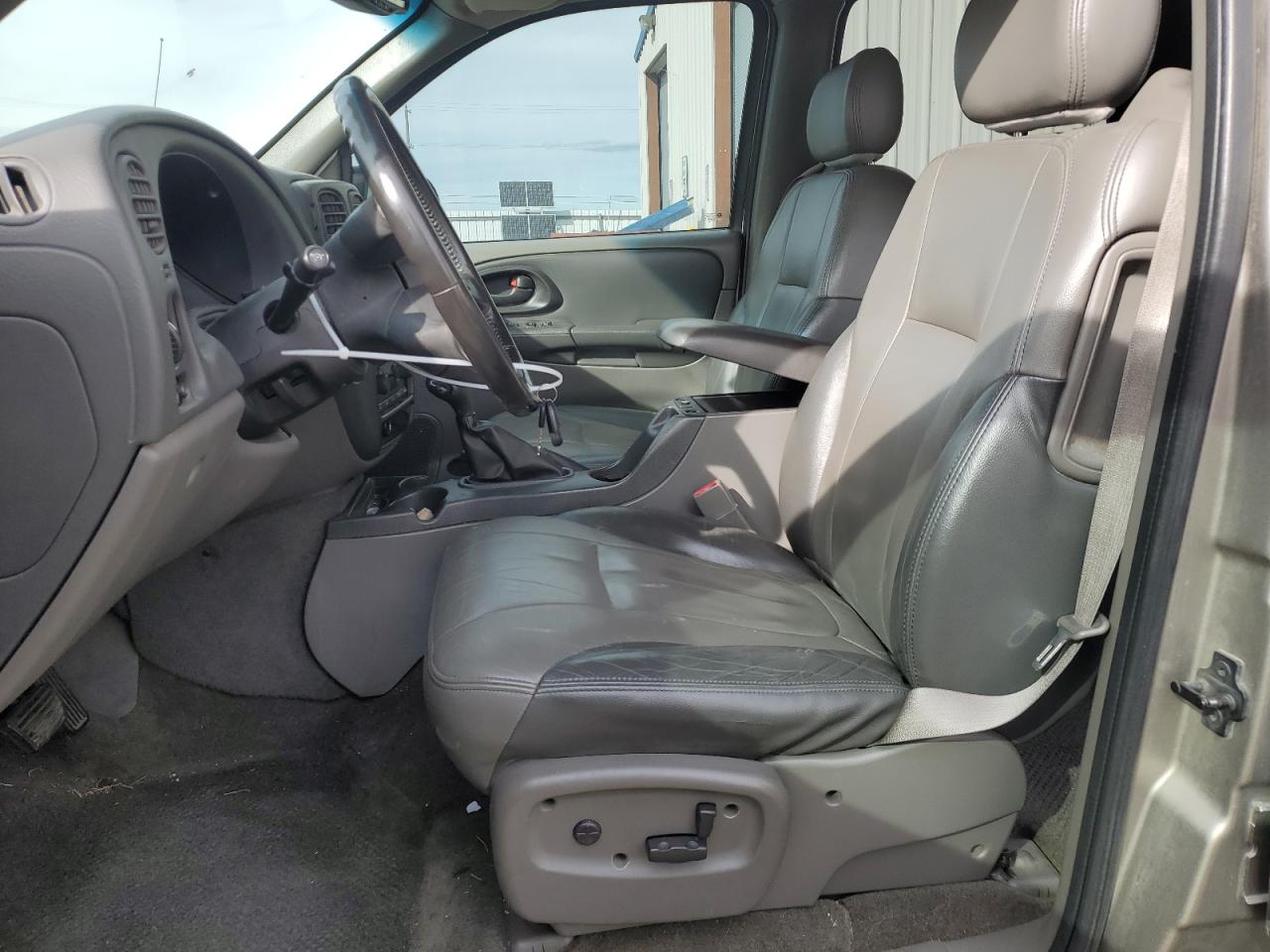 2003 Chevrolet TrailBlazer - Image 7