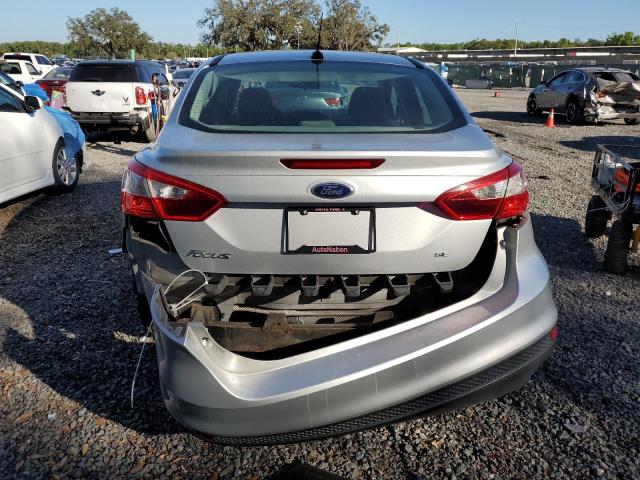  FORD FOCUS 2014 Srebrny