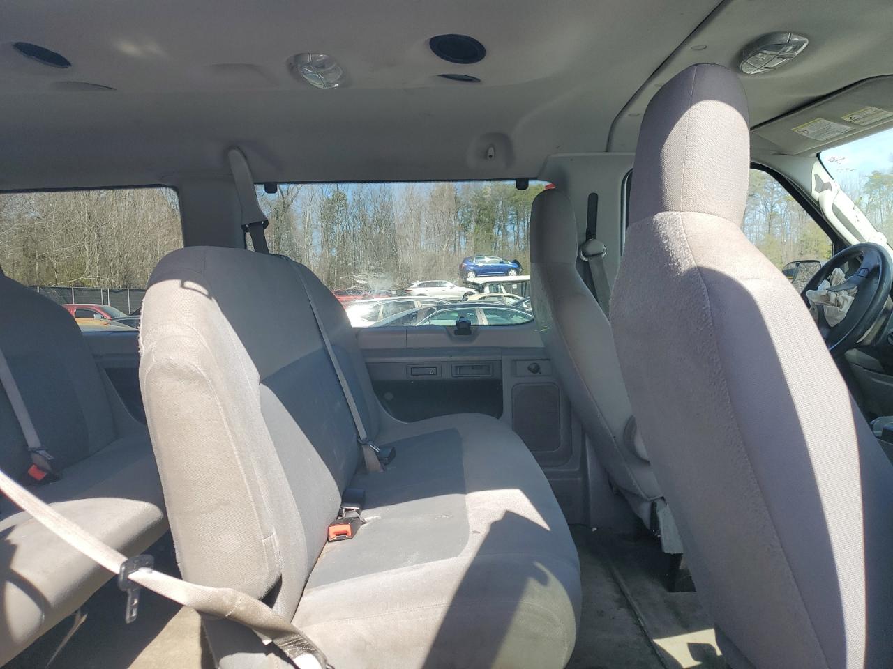 2014 Ford Econoline - Image 11