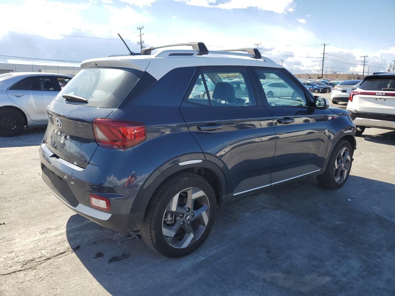2024 Hyundai Venue - Image 3