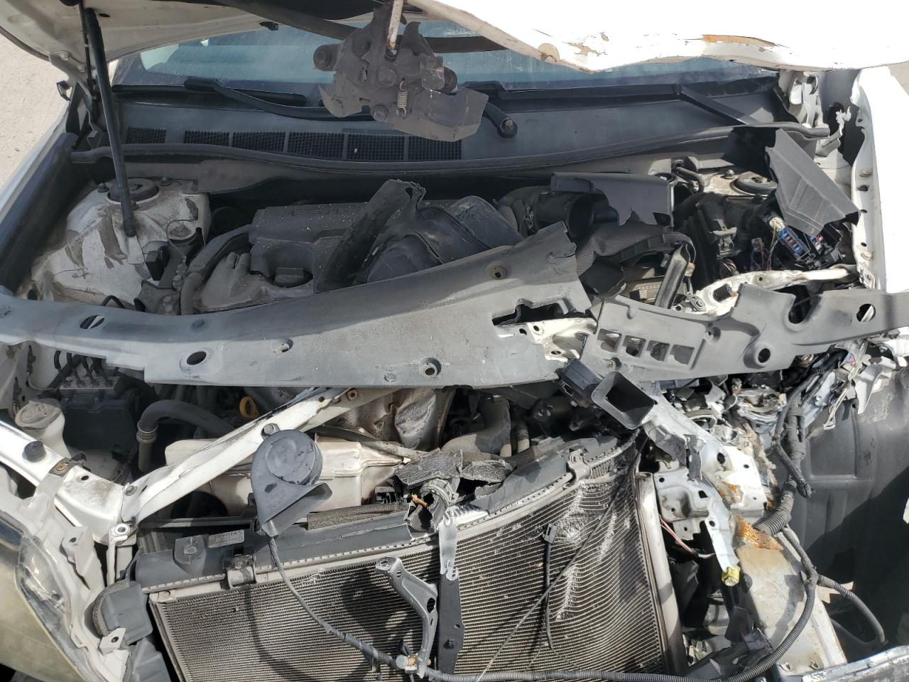 2012 Toyota Camry - Image 11