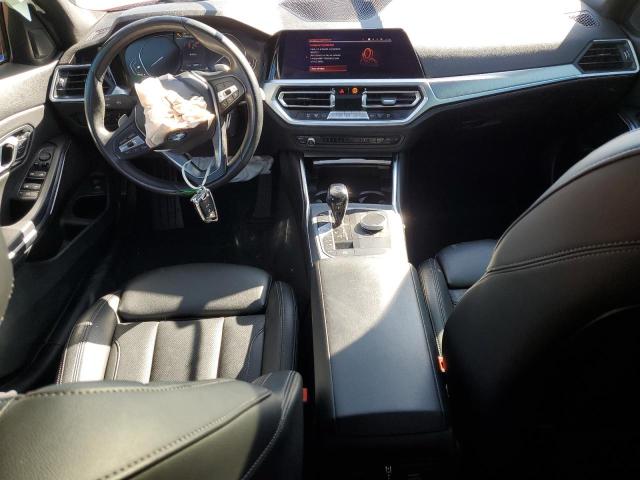  BMW 3 SERIES 2022 Червоний