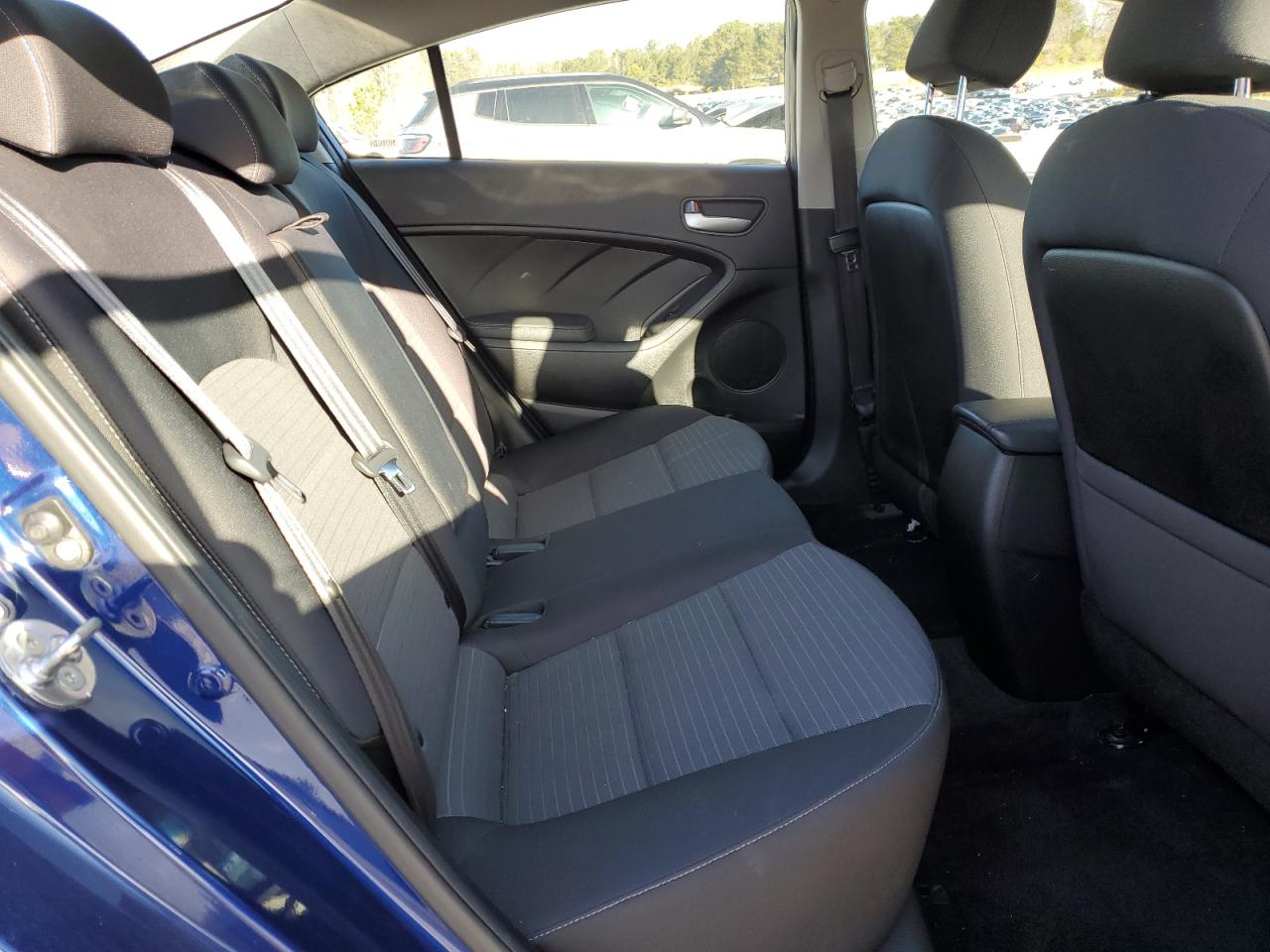 2017 Kia Forte - Image 10