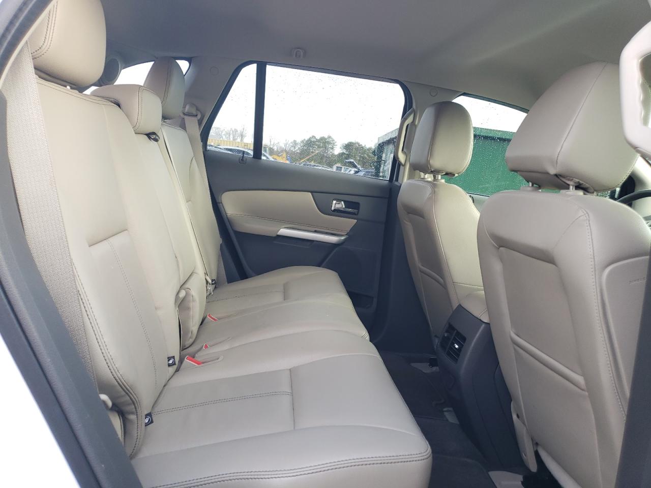 2014 Ford Edge - Image 11