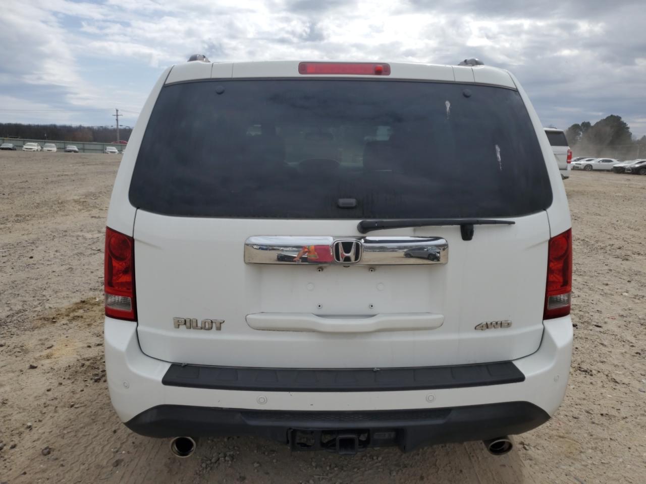 2015 Honda Pilot - Image 6