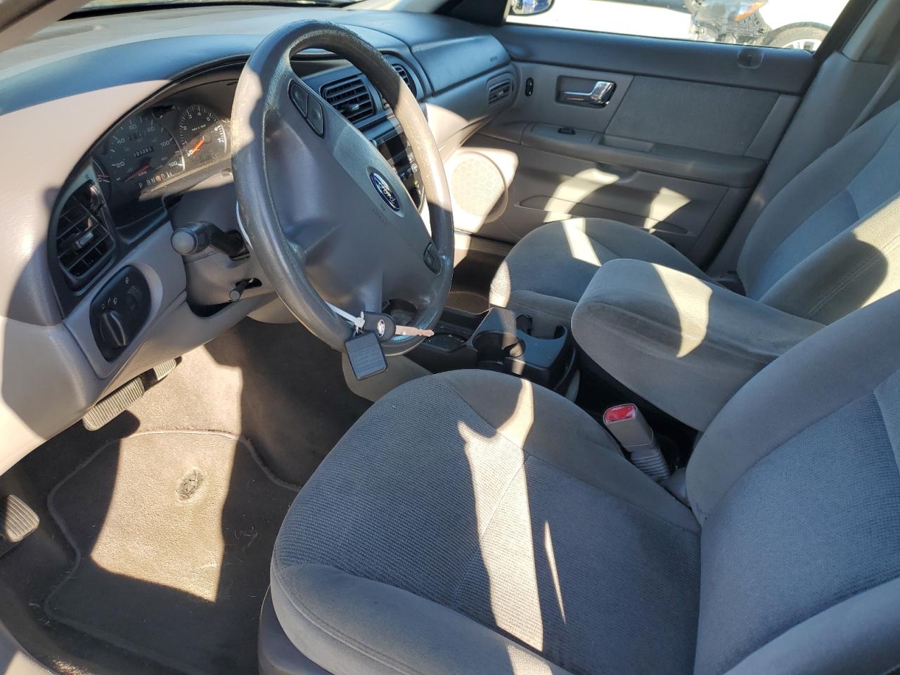 2000 Ford Taurus - Image 7