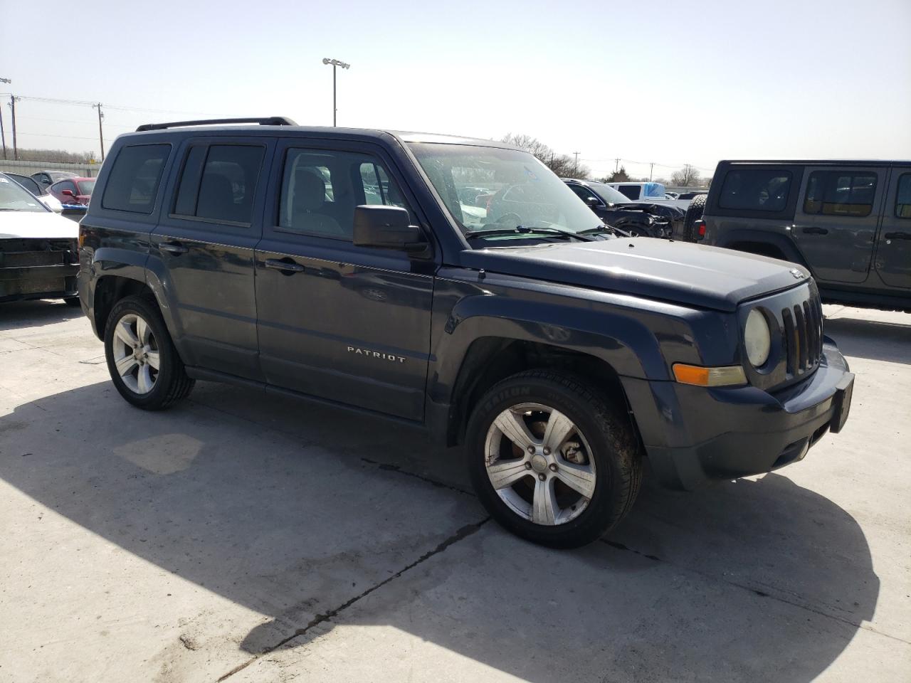 2014 Jeep Liberty (Patriot) - Image 4