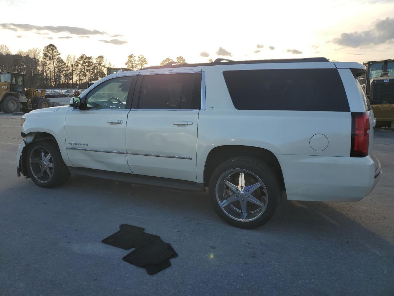 2015 Chevrolet Suburban - Image 2