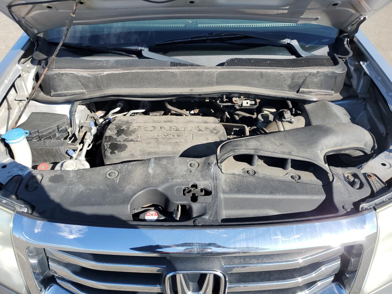 2015 Honda Pilot - Image 14