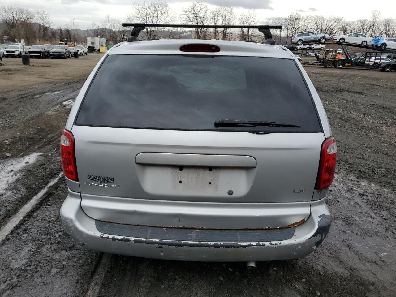 2001 Chrysler Voyager - Image 6