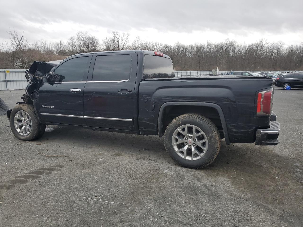 2016 GMC Sierra - Image 2