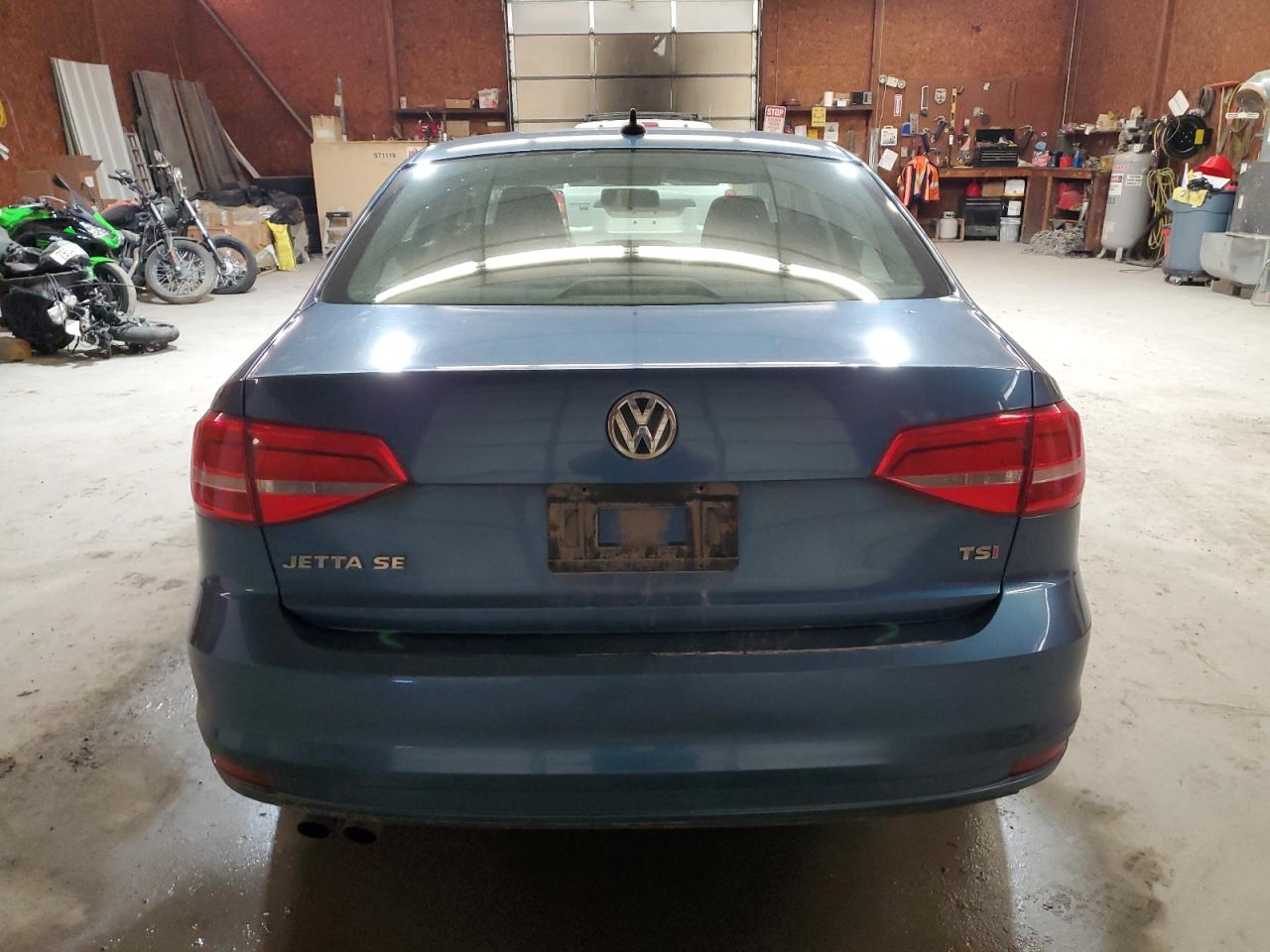 2015 Volkswagen Jetta - Image 6