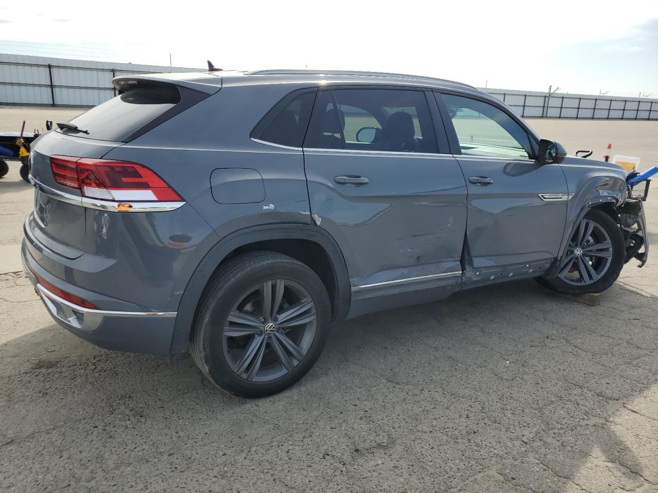 2021 Volkswagen Atlas - Image 3