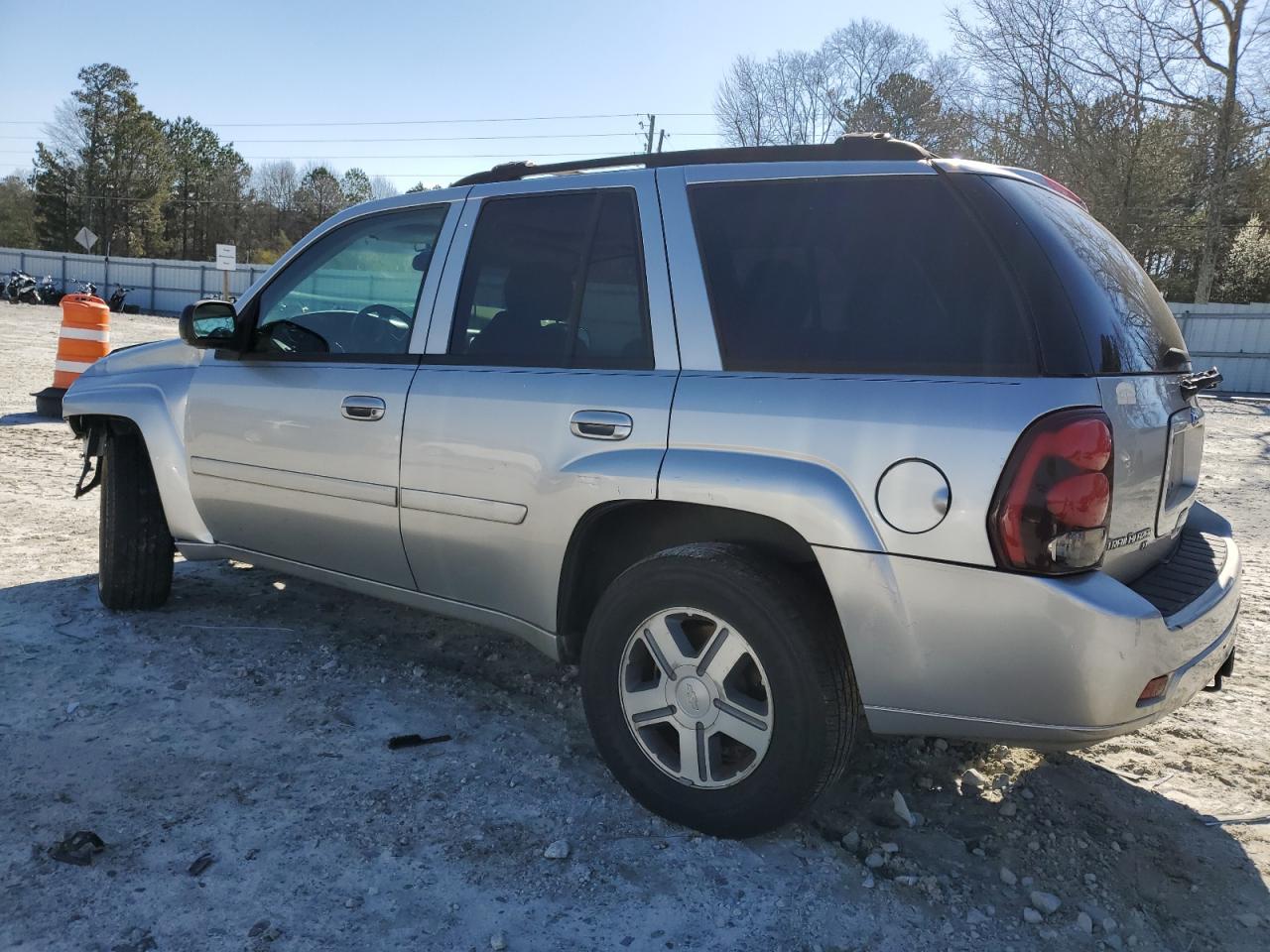 2006 Chevrolet TrailBlazer - Image 2