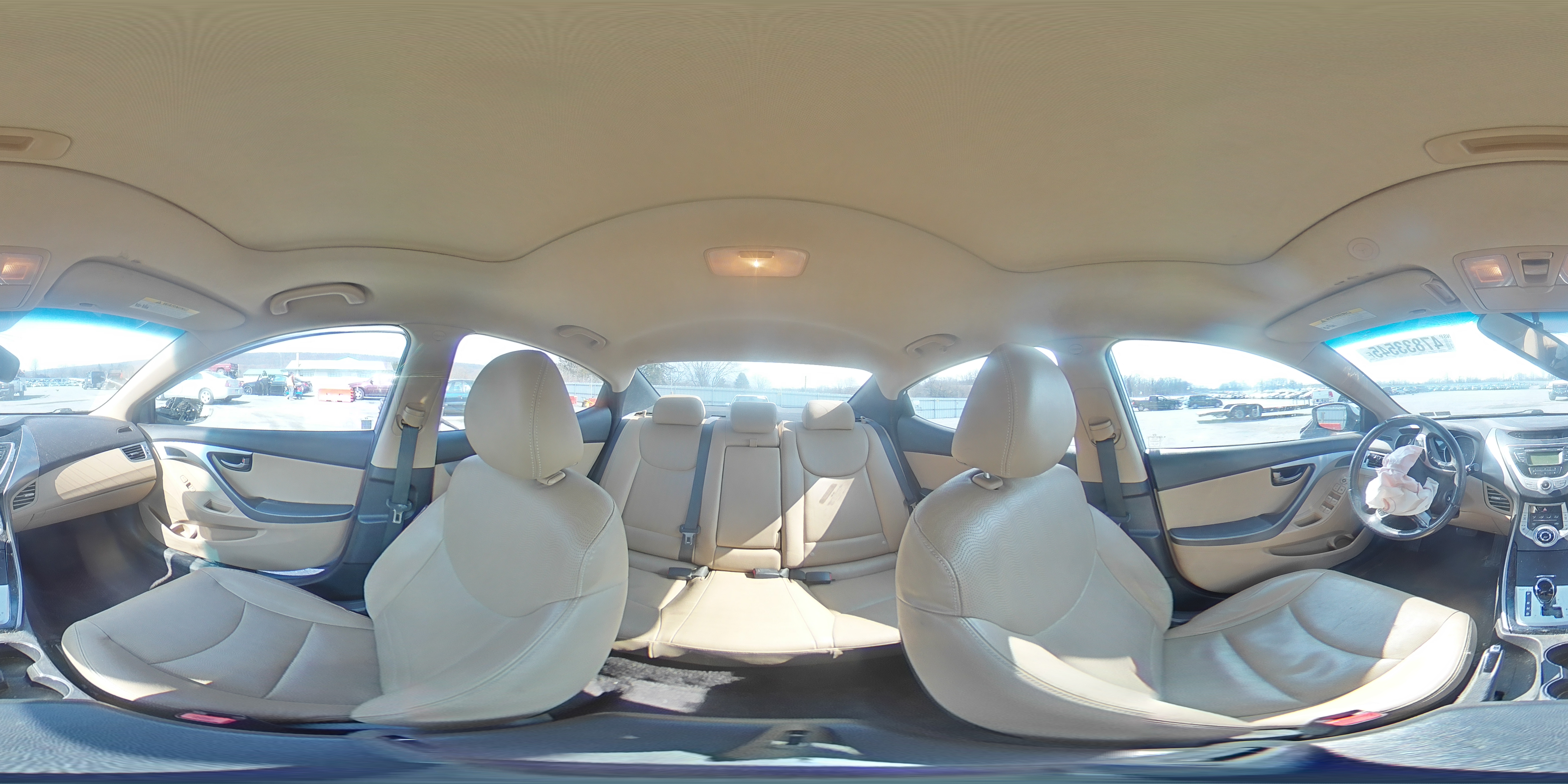 2011 Hyundai Elantra - Image 13