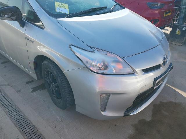 2013 TOYOTA PRIUS T3 V
