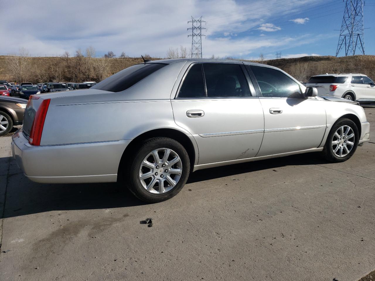 2008 Cadillac DTS - Image 3