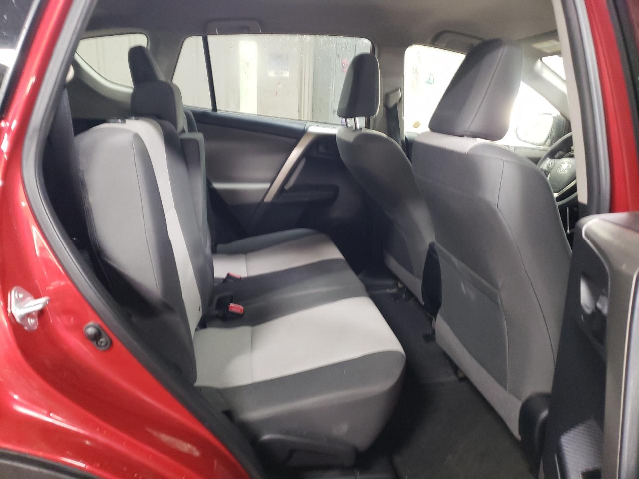 2015 Toyota RAV 4 - Image 10