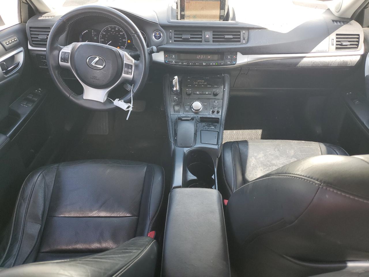 2011 Lexus CT - Image 8