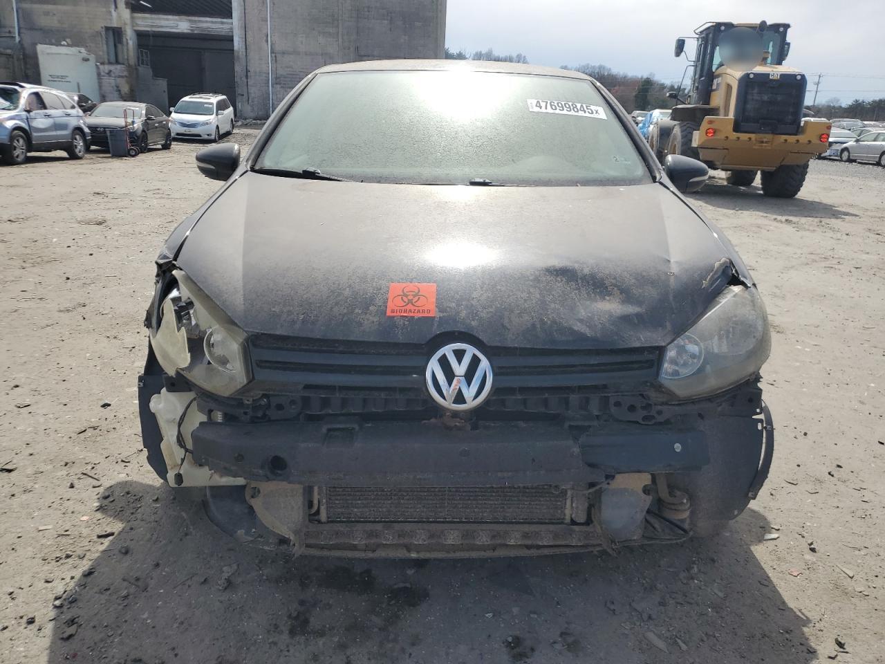 2010 Volkswagen Golf - Image 5