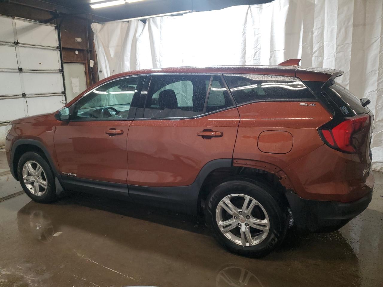 2019 GMC Terrain - Image 2