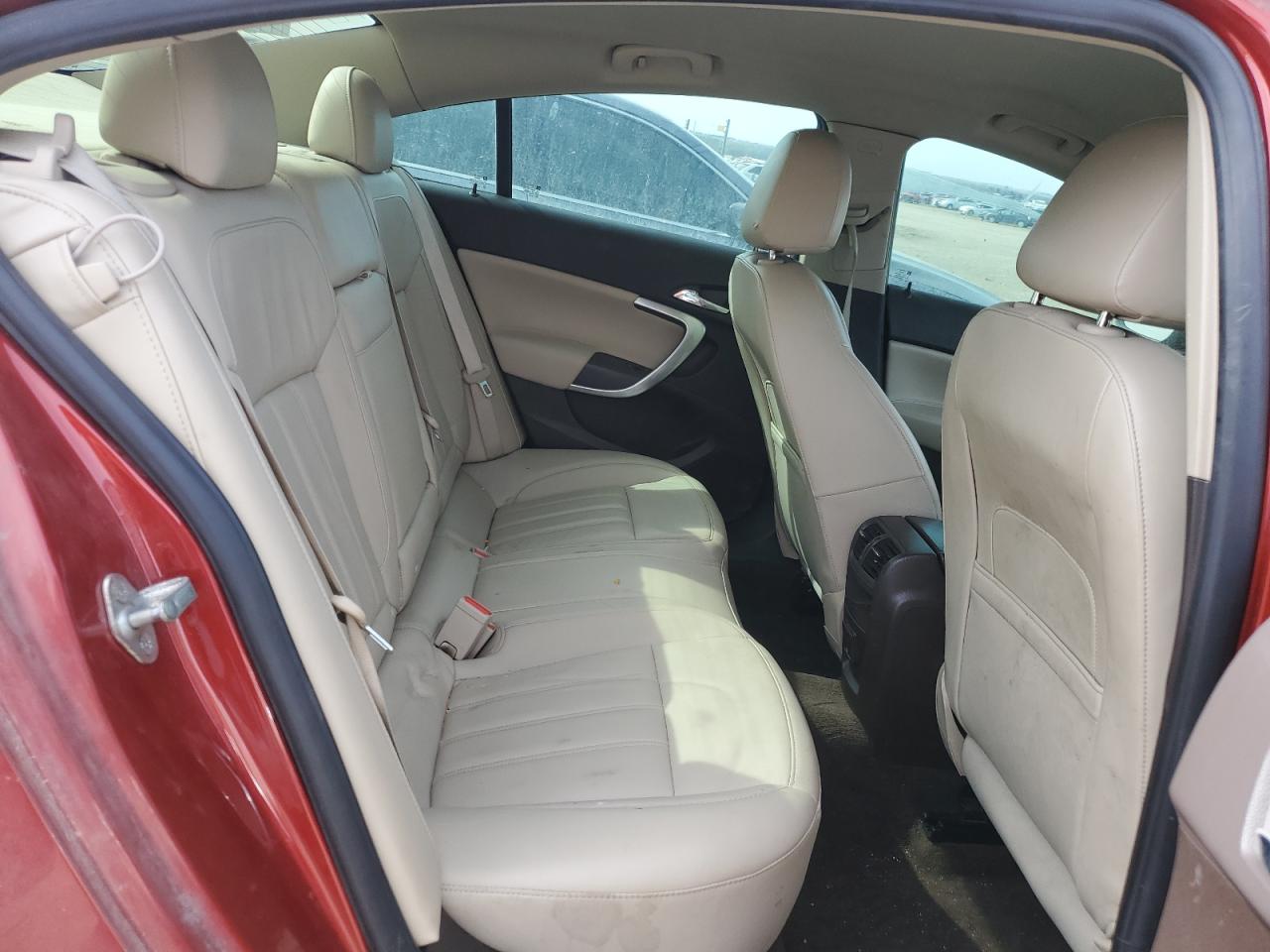 2014 Buick Regal - Image 10