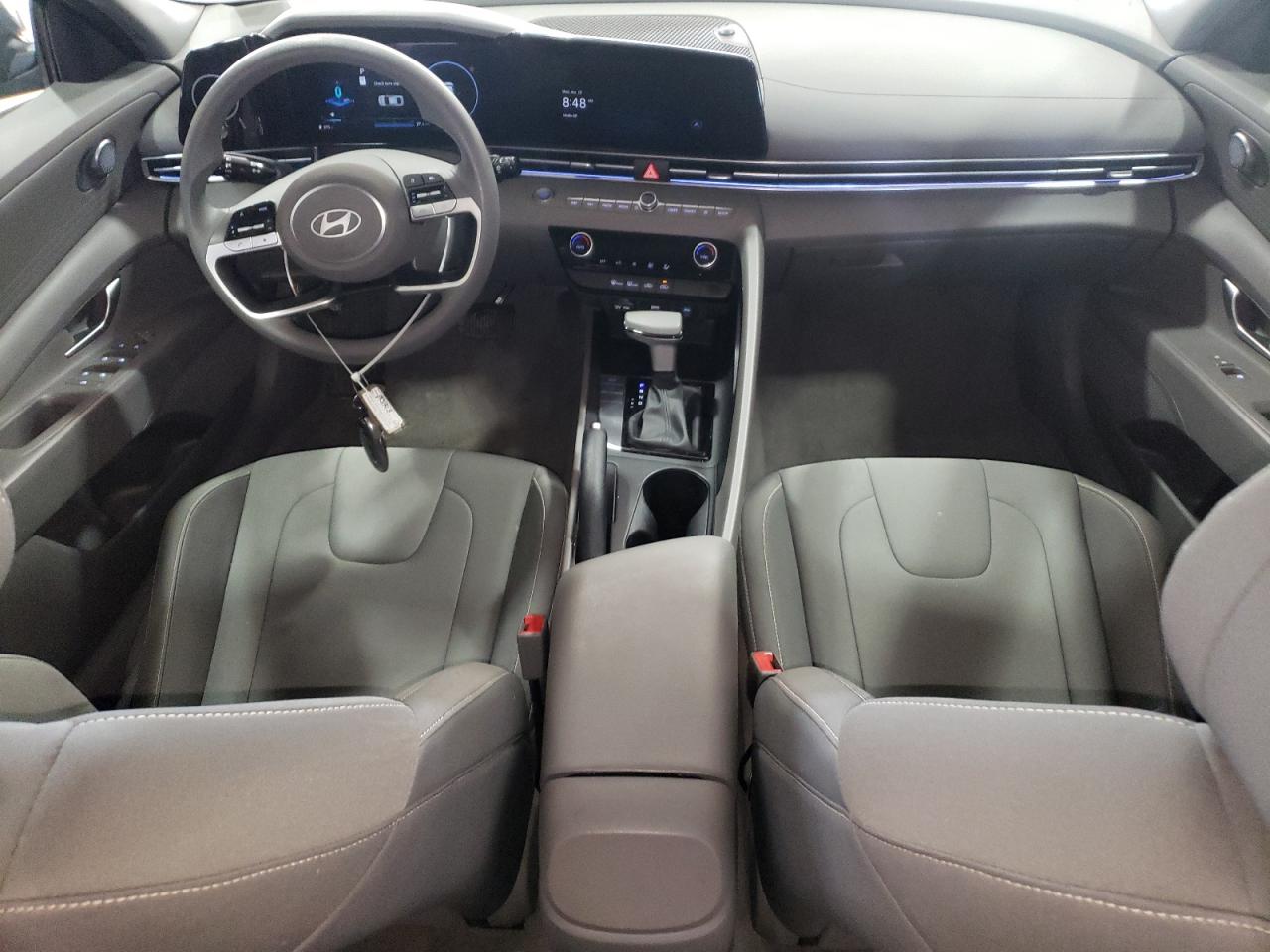 2024 Hyundai Elantra - Image 8