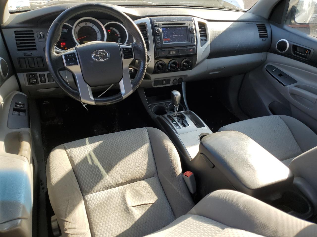 2013 Toyota Tacoma - Image 8