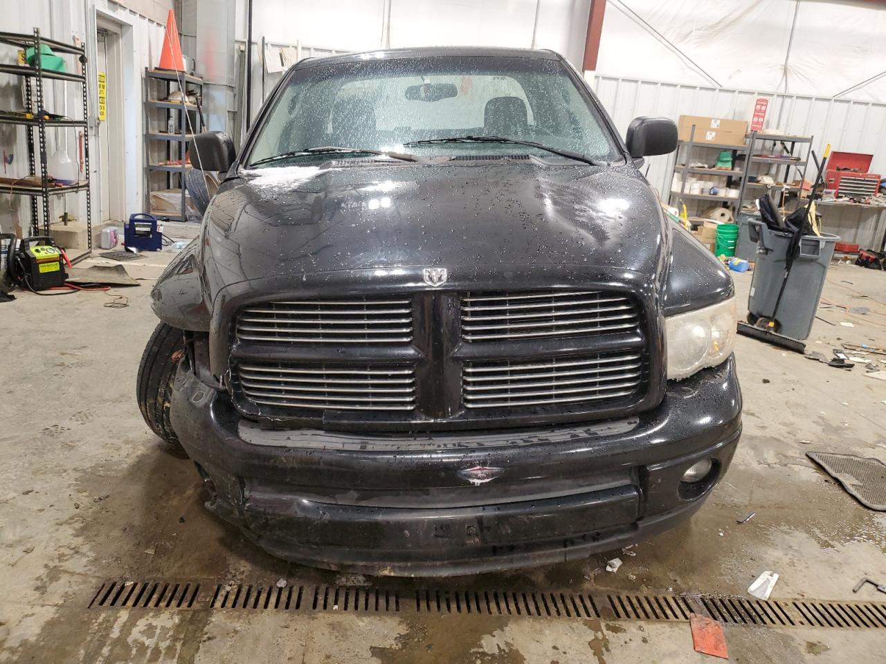 2004 Dodge RAM - Image 5