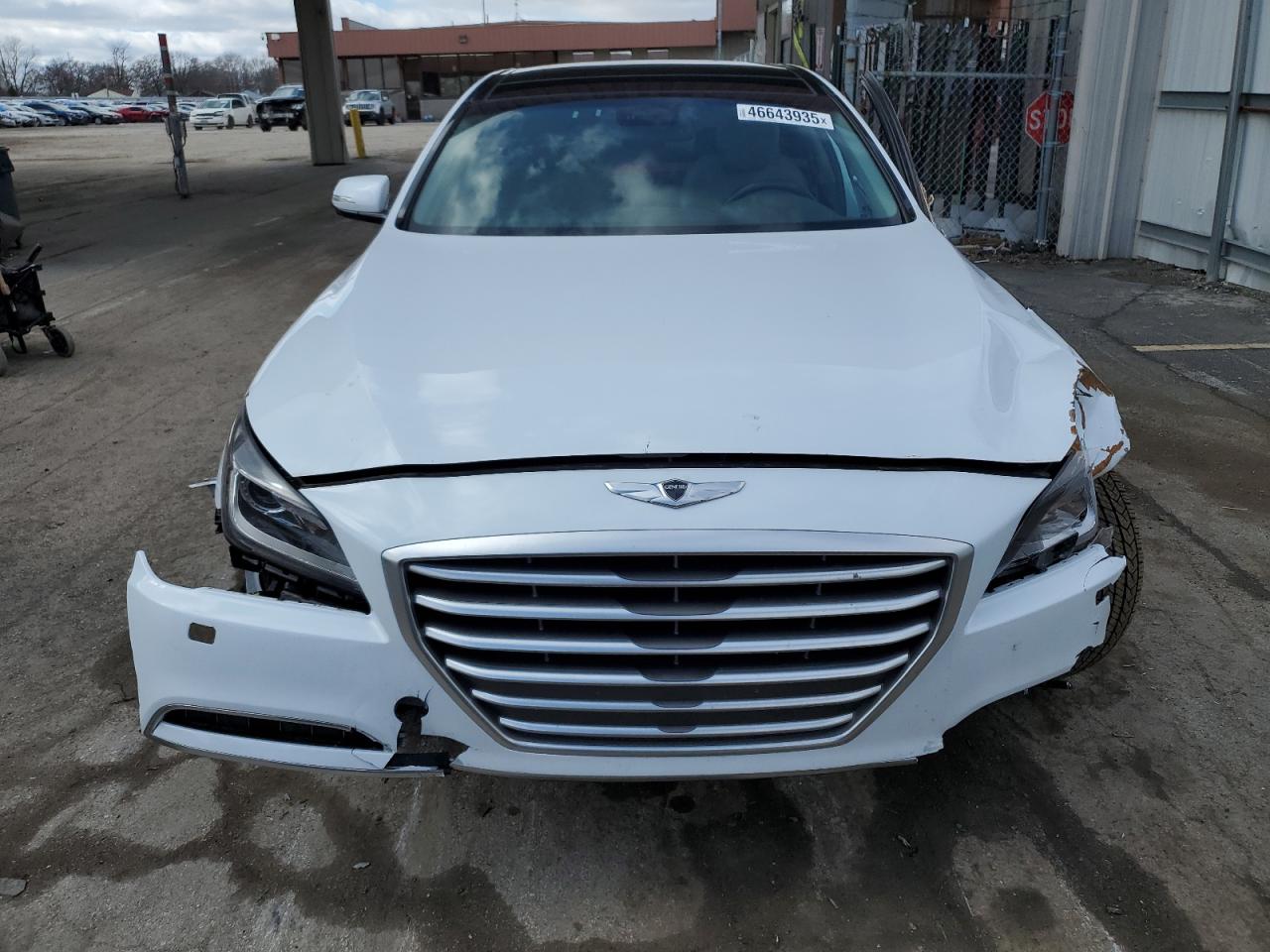 2015 Hyundai Genesis - Image 5