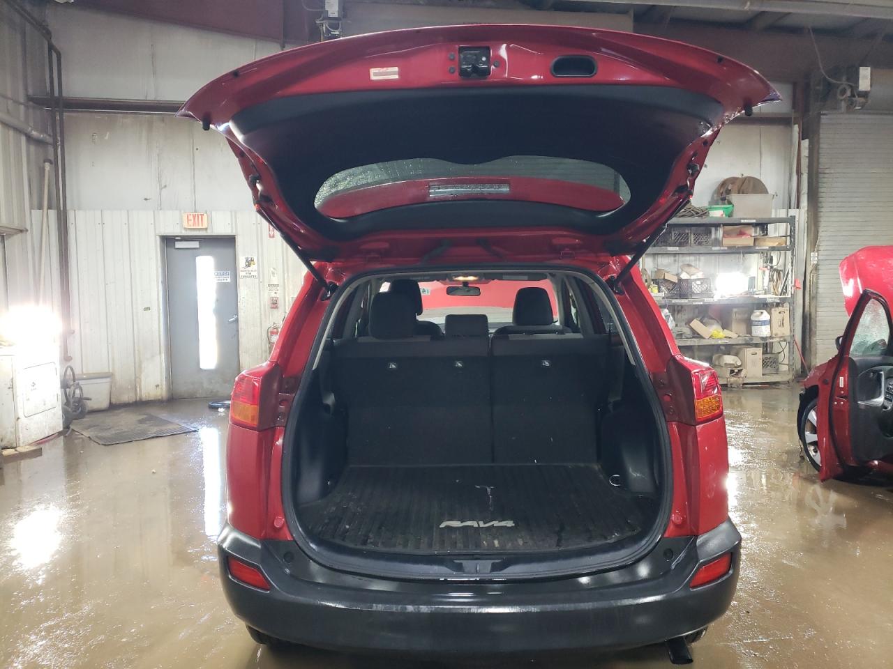 2015 Toyota RAV 4 - Image 6