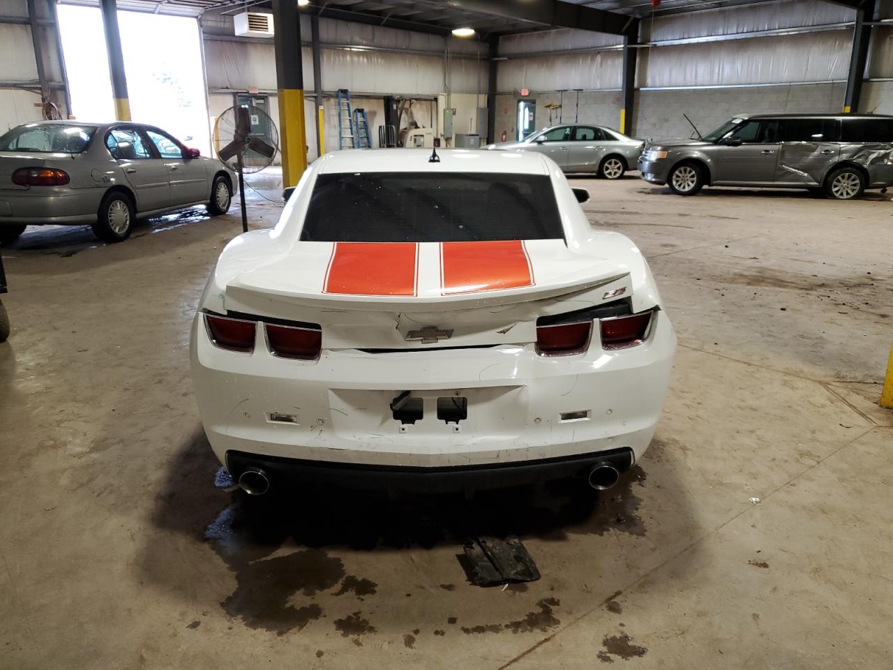 2011 Chevrolet Camaro - Image 6