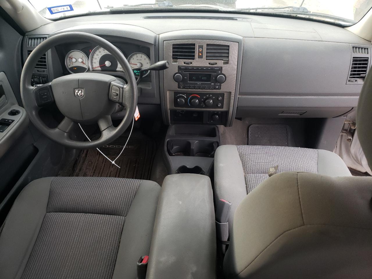 2007 Dodge Dakota - Image 8