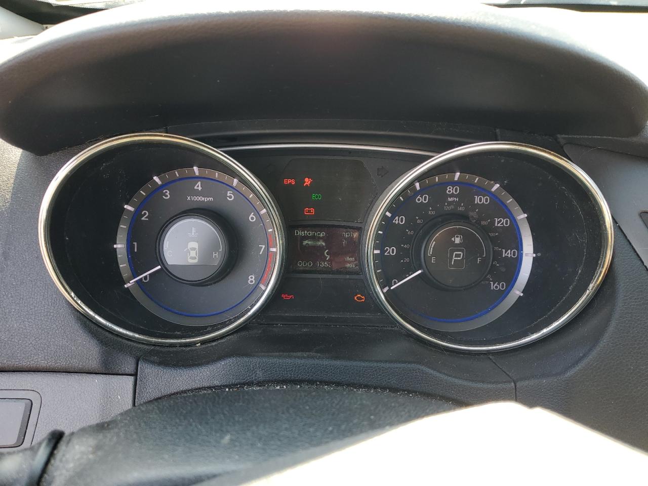 2011 Hyundai Sonata - Image 9