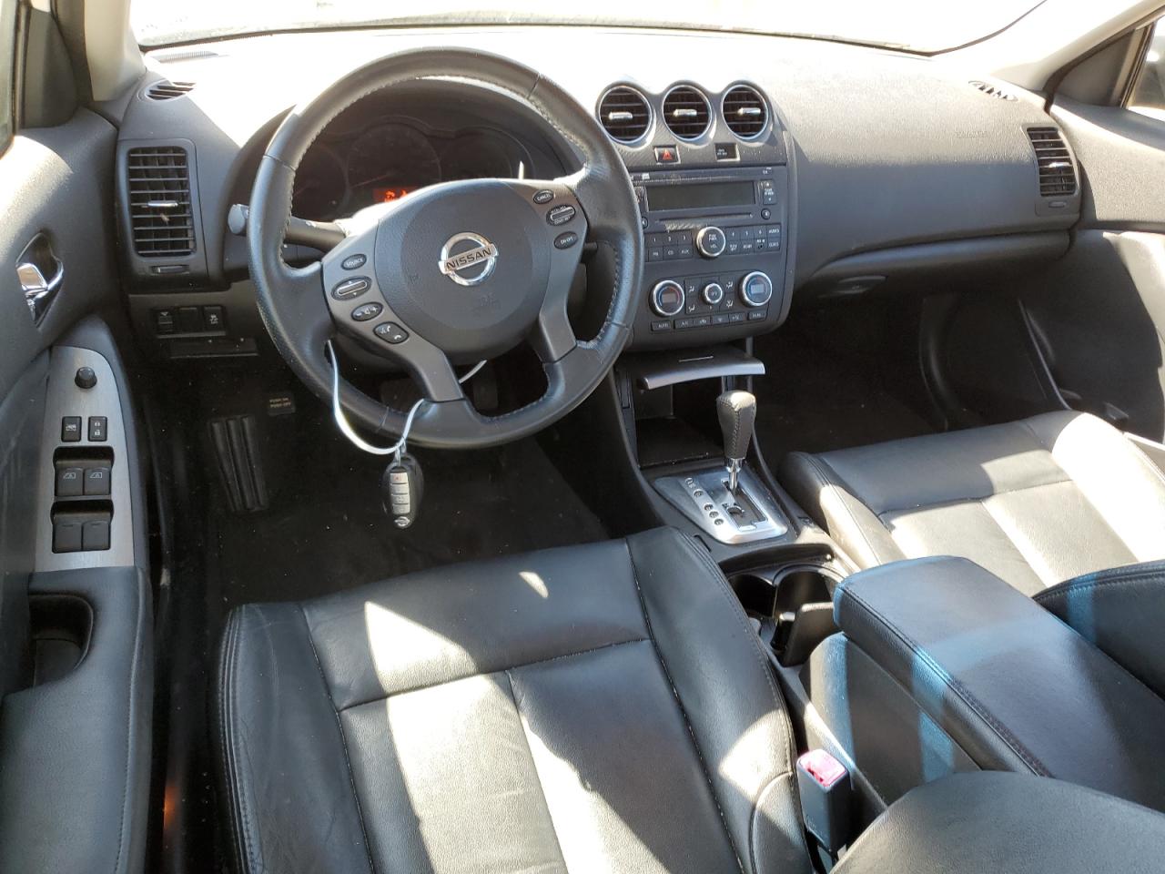 2012 Nissan Altima - Image 8