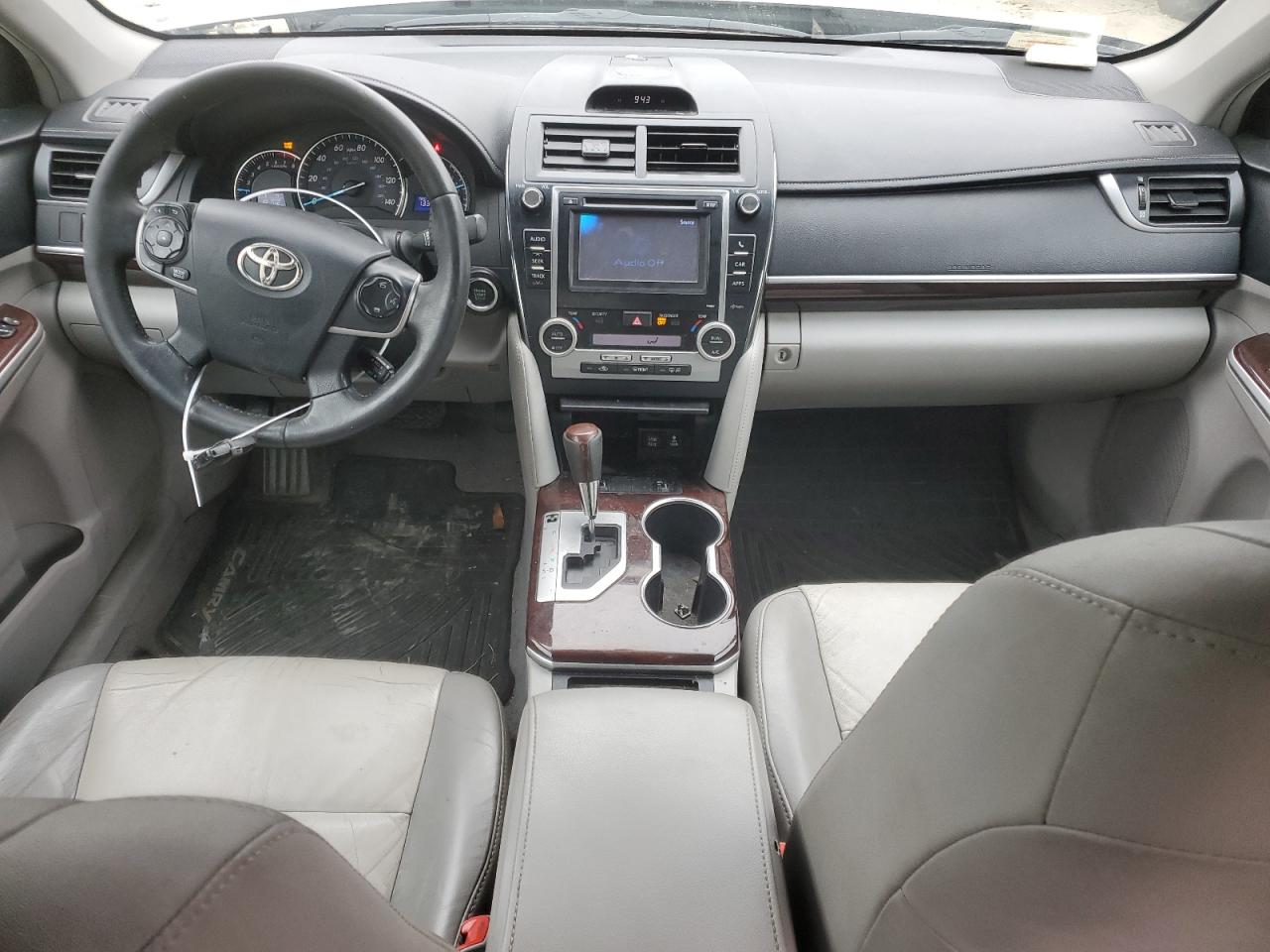 2012 Toyota Camry - Image 8